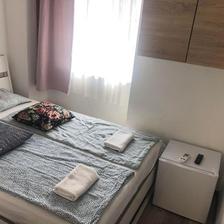 Bella Fiore Mini Rooms 3 Budapest Bagian luar foto